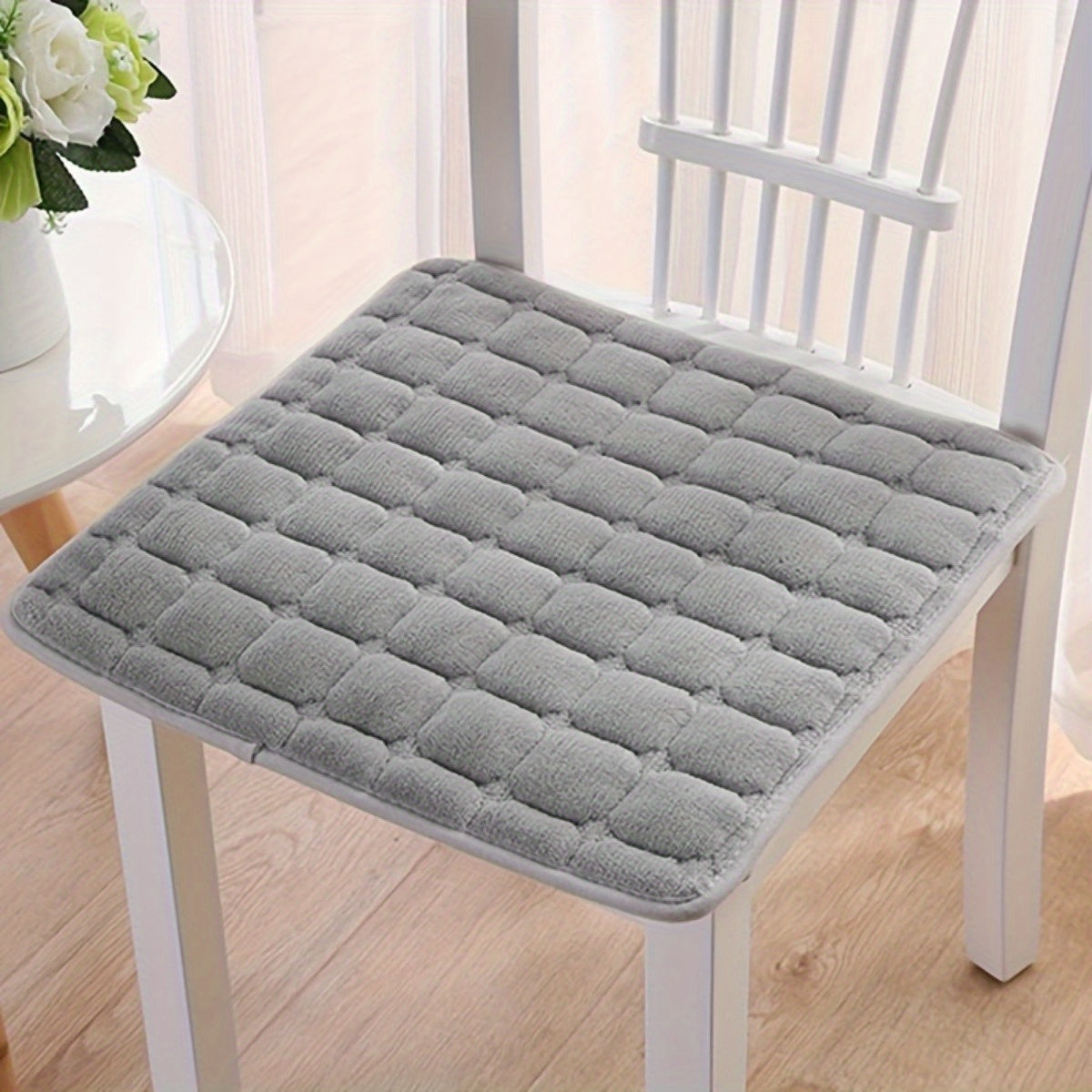 Luxurious Flannel Chair Cushion Non-Slip Fits Office and Dining Chairs Machine Washable