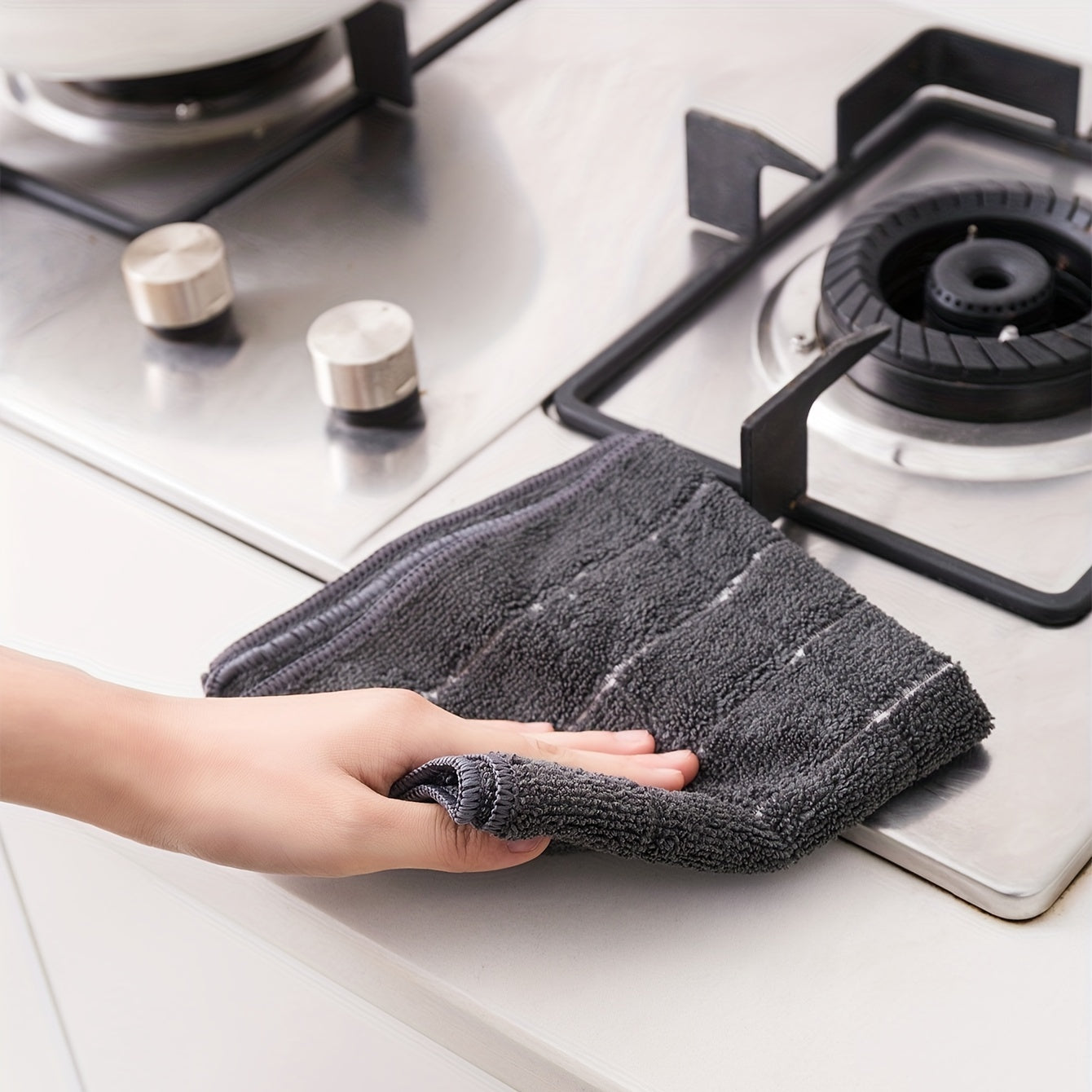 Set of 5 Black Rectangular Cleaning Cloths for Household and Kitchen Use