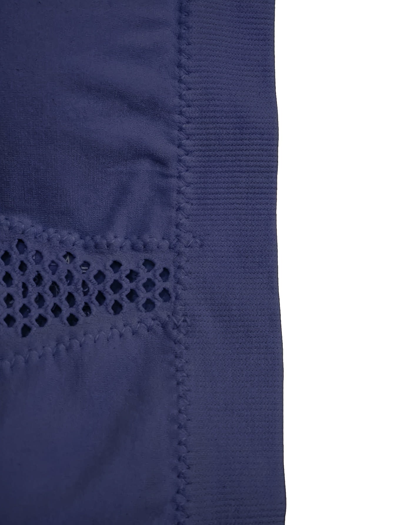 Plus Size Women's Cross-Back Sports Bras Mesh Panel Breathable Workout Set