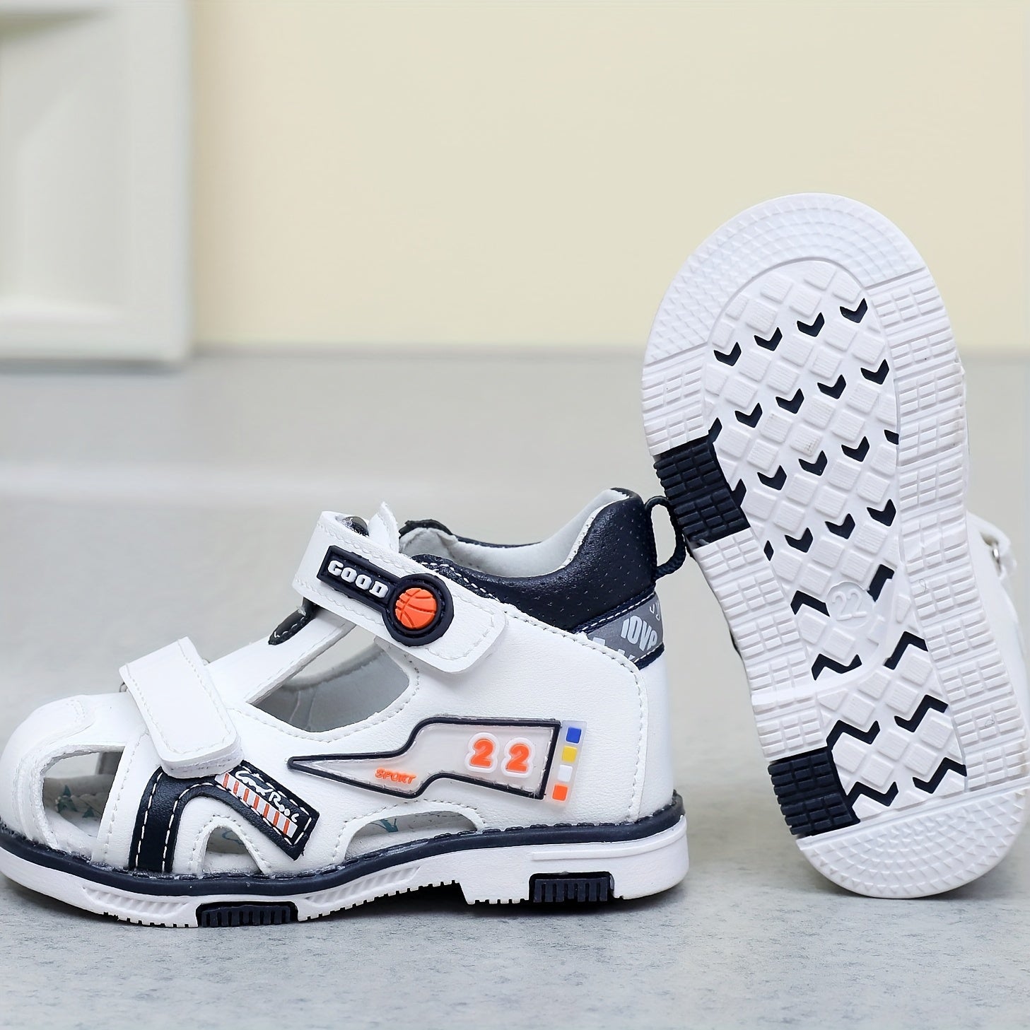 Boys White Sandals Breathable PU Upper TPR Sole Hook-and-Loop Closure Casual Spring Summer Fall