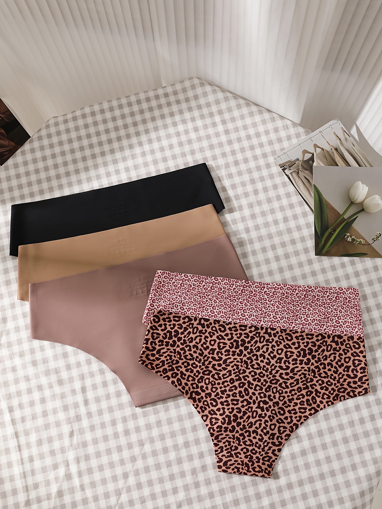 Women's Seamless Triangle Panties 5-Pack Mid Rise Solid Color Cotton Gusset