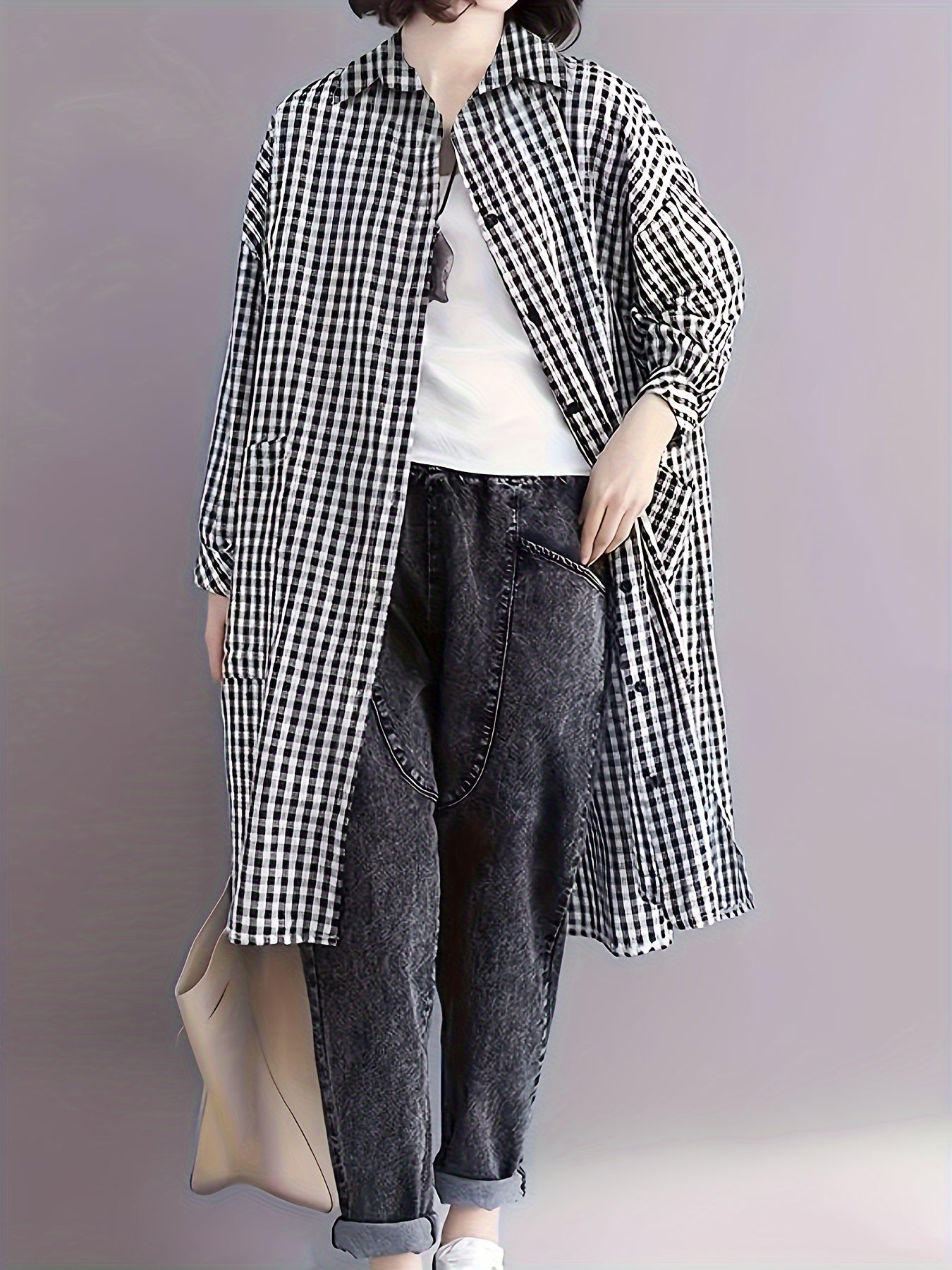 Women's Plus Size Long Sleeve Plaid Shirt with Pockets and Lapel Collar