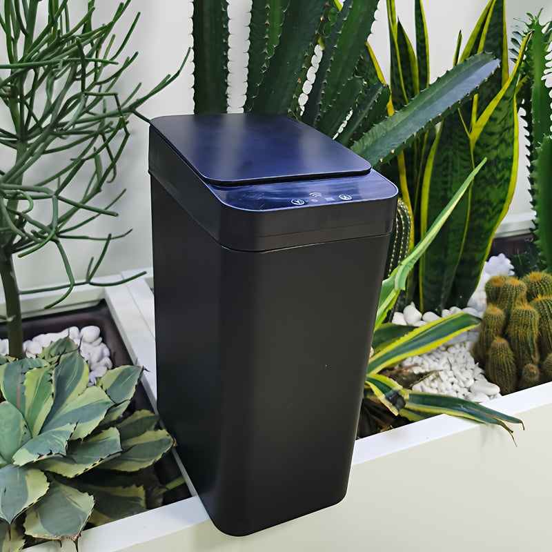 Kick sensing qopqog'iga ega aqlli axlat qutisi, oshxona, hammom va yotoq xonasi uchun ideal.