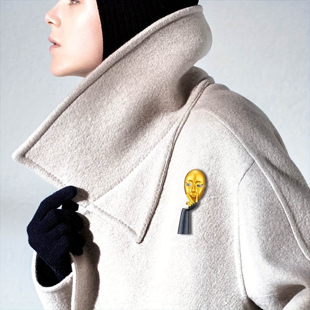 Vintage Alloy Brooch Pin with Mask Design for Women Stylish Accessory