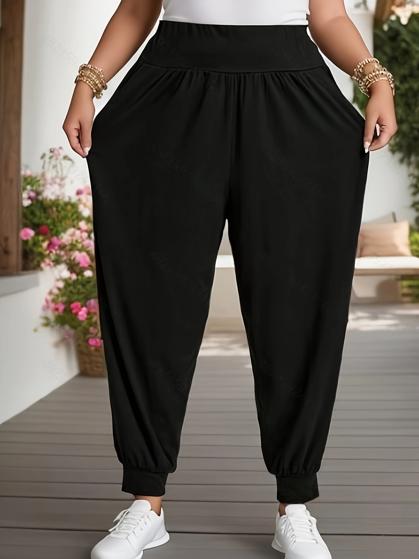 Women Tapered Pants Polyester Solid Color Comfortable Knit Fabric