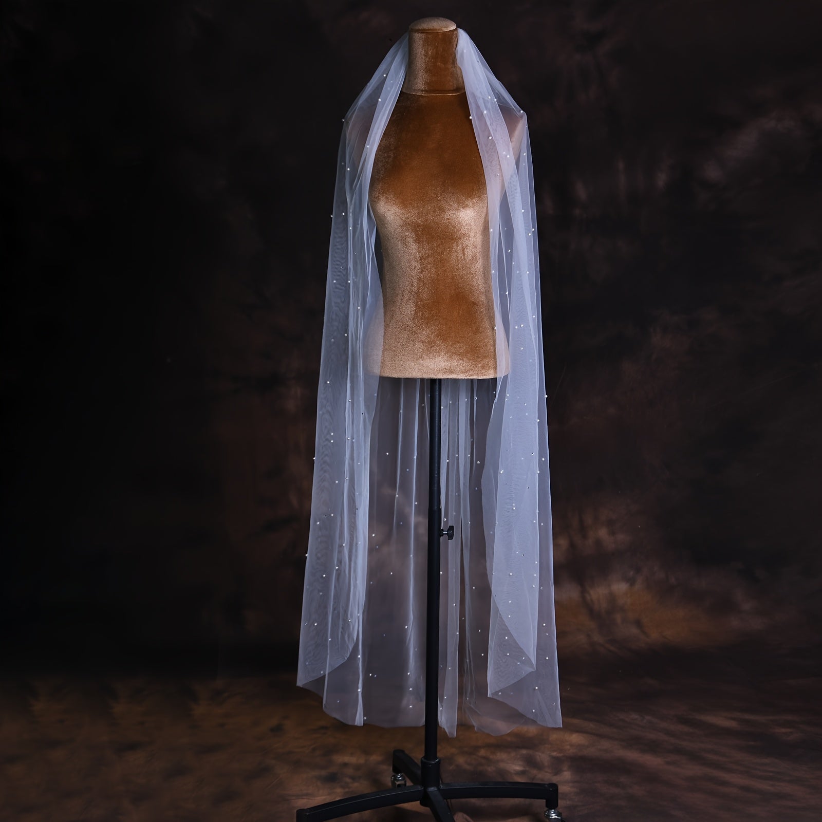 Bridal Veil with Faux Pearls Rhinestones Waltz Style Wedding Accessory for Women