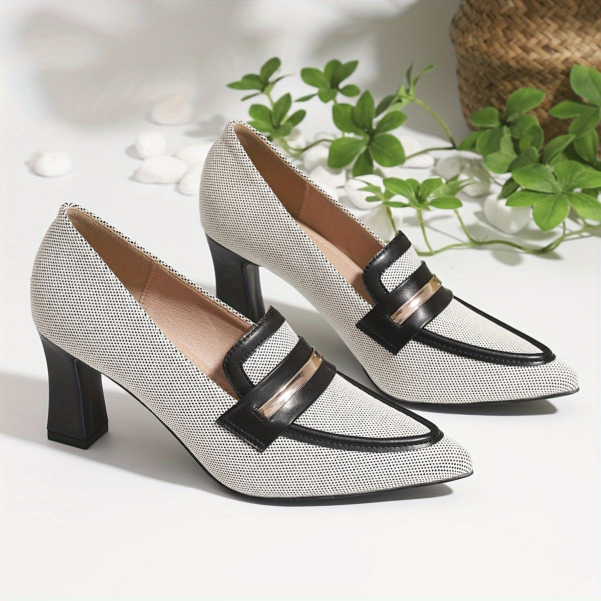 Women's Two-Tone Pointed Toe Mary Jane High Heels Black White Chunky Heel