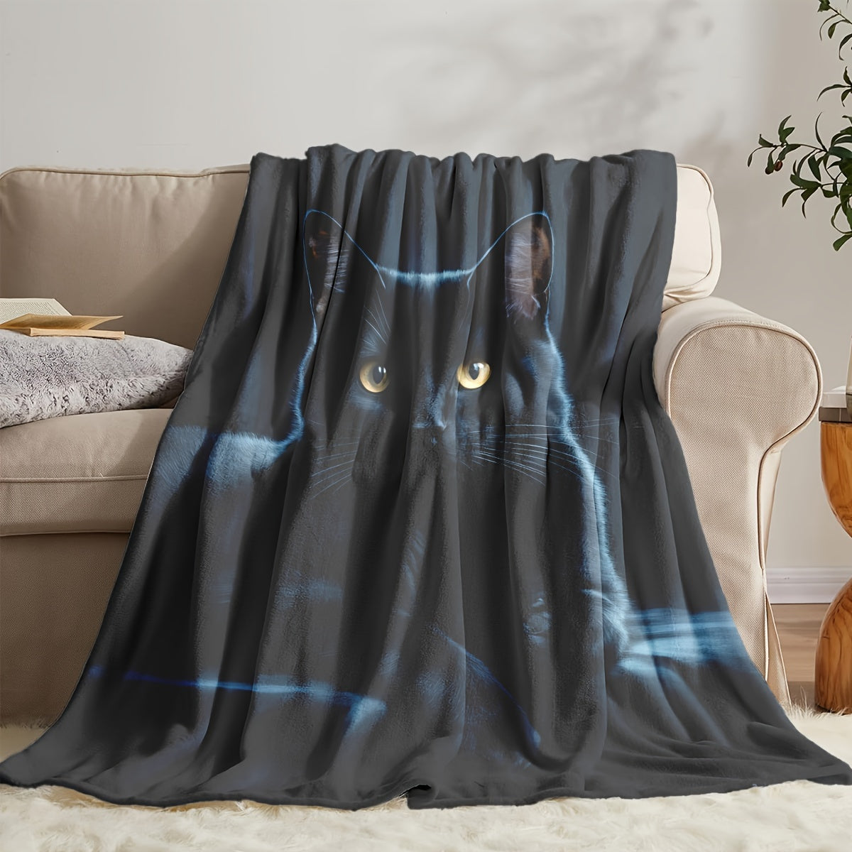 Black Cat Flannel Blanket Soft Quilted Throw for Couch Bed Travel Stain-Resistant