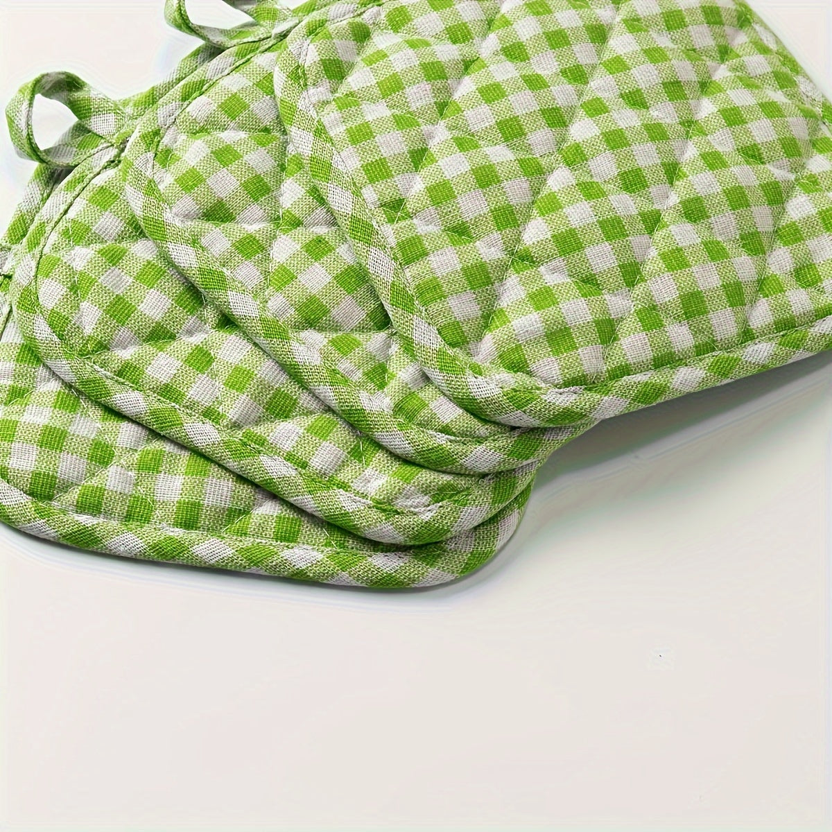 Set of 4 Kitchen Pot Holders, Thick Quilted Insulating Pads, Heat Resistant