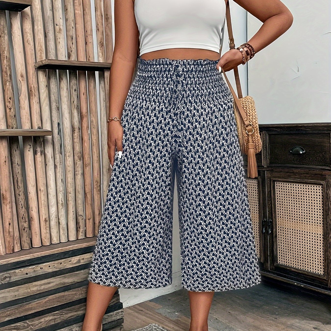 Plus Size Women's Wide Leg Capri Pants Shirred Elastic Waist Summer Casual