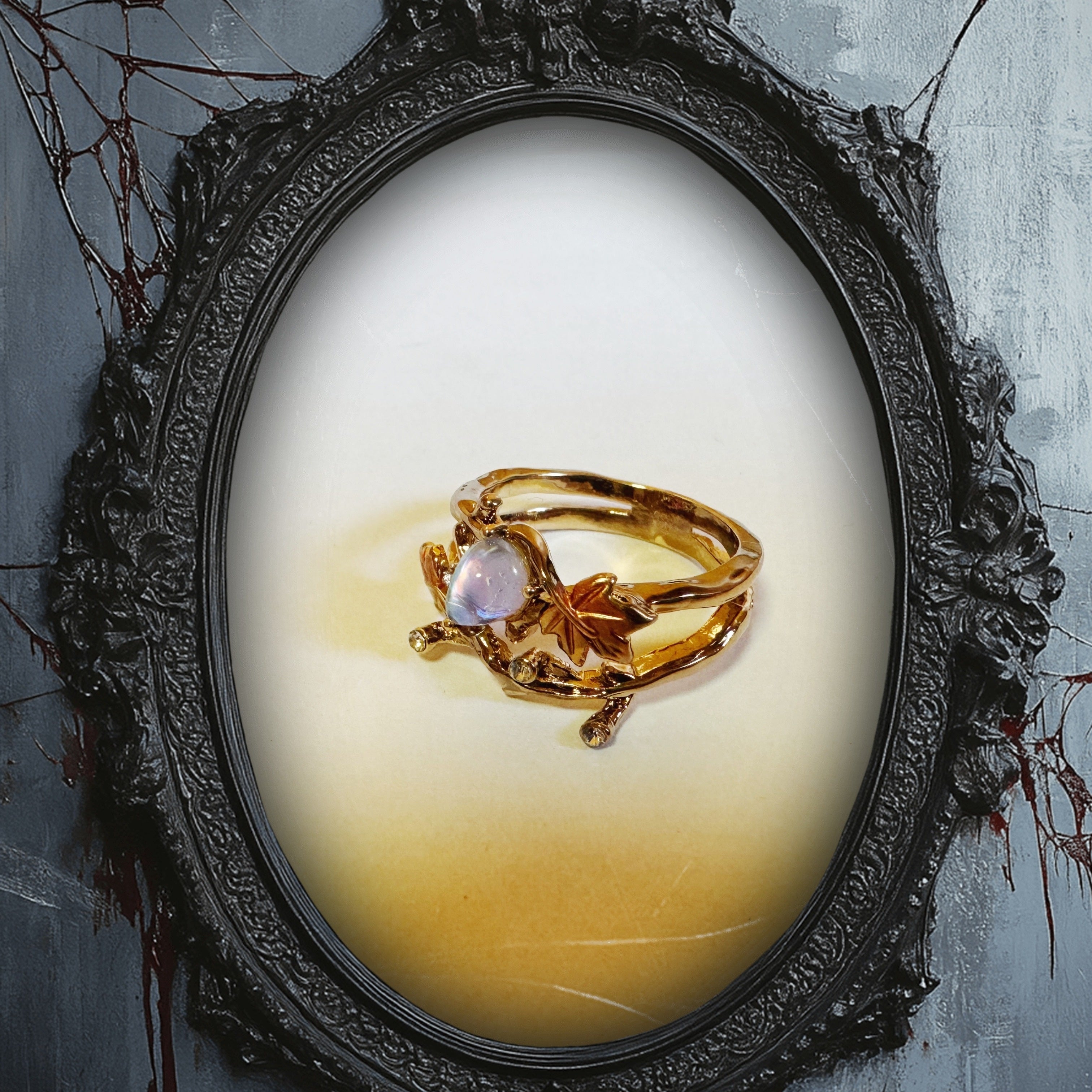 Usmonli Vintage Qayrag'och Yaprog'i Halqasi, Tabiiy Tosh bilan - Chiroyli Antik Oltin Qoplama, Har Kuni va Maxsus Tadbirlar uchun Zo'r, Sevimli Odam uchun O'ylangan Qishloq Bayrami Hediye.