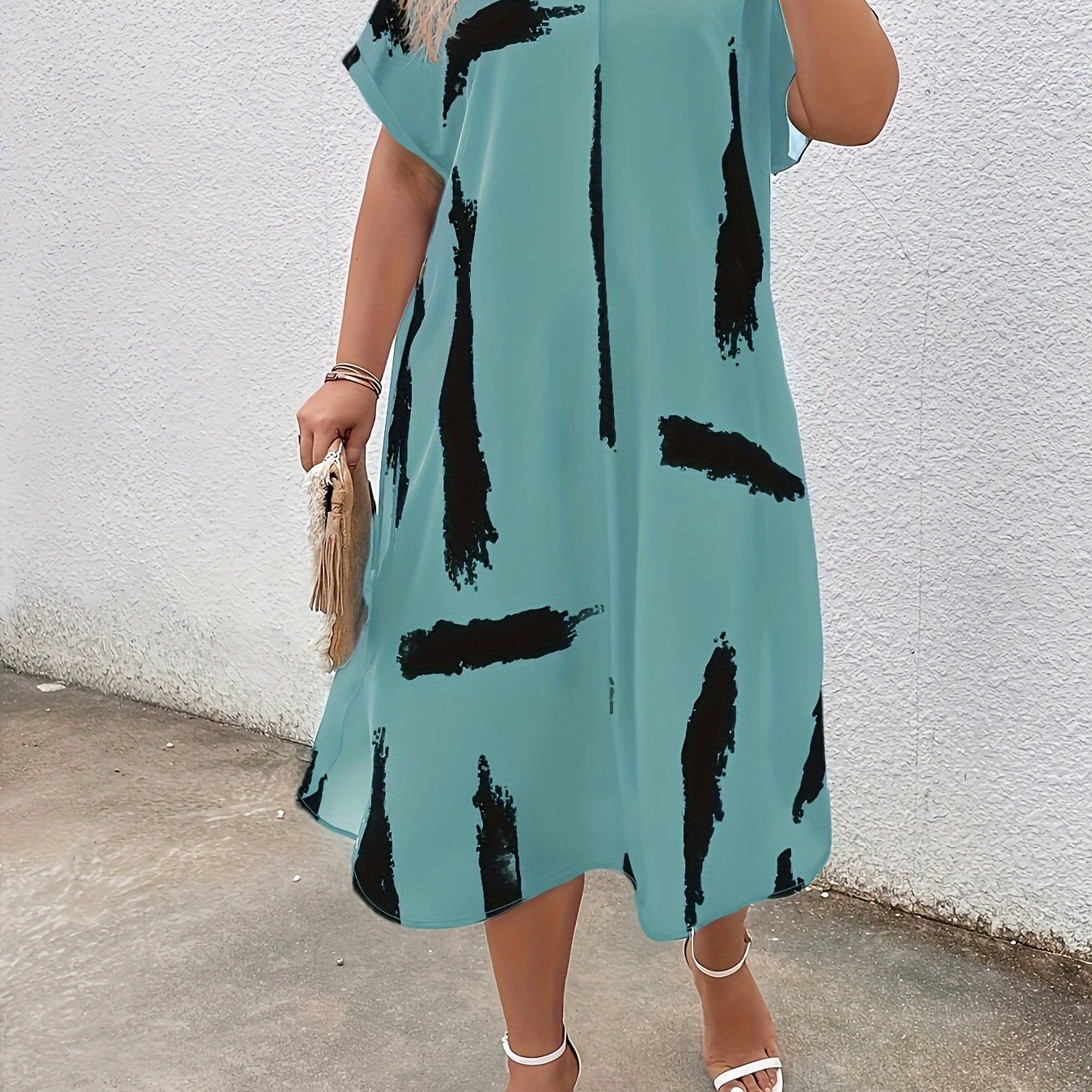 Plus Size V-Neck Brush Print Dress for Women Summer Polyester Fitted