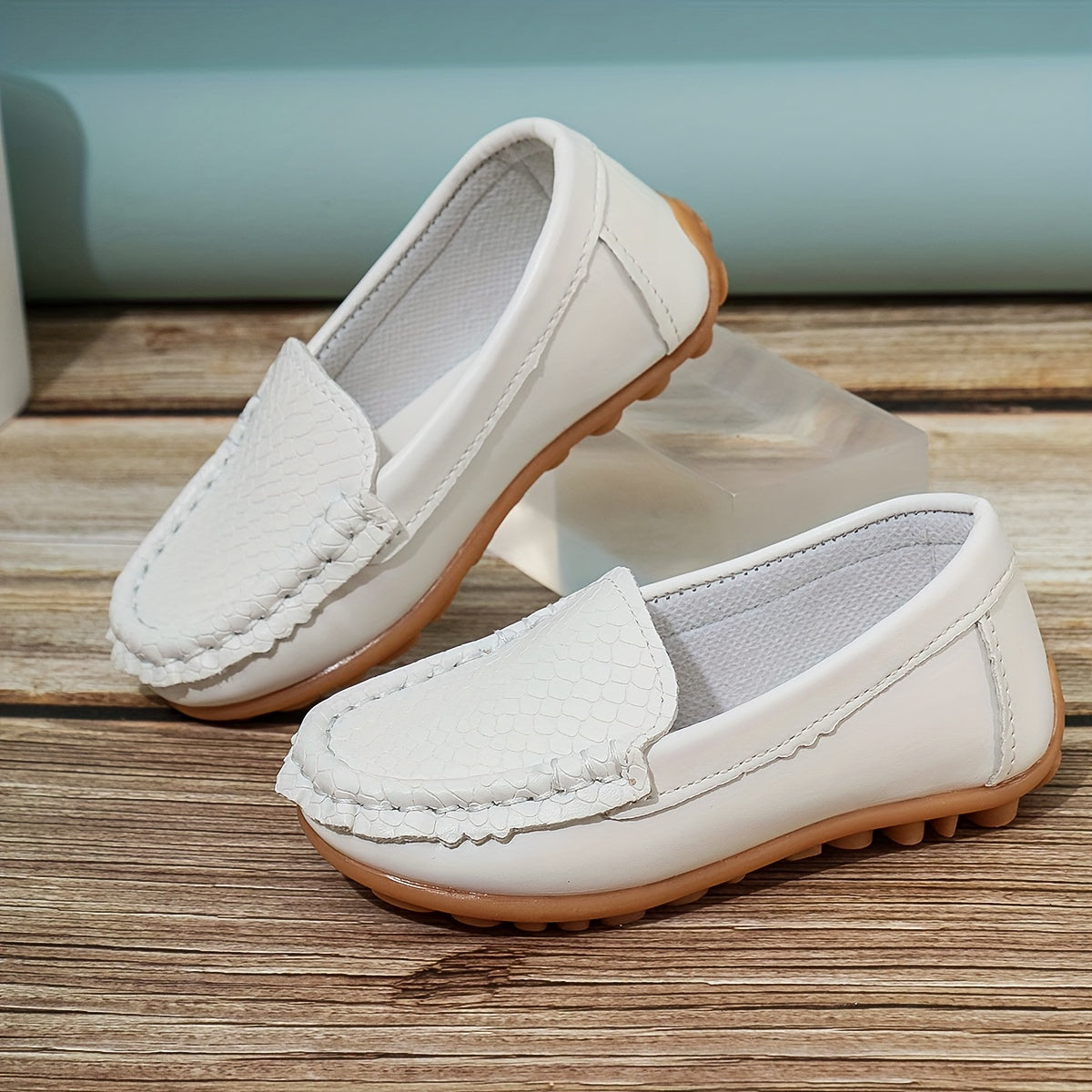 Yengil kundalik Loaferlar erkaklar, ayollar va bolalar uchun qulay slip-on poyabzal