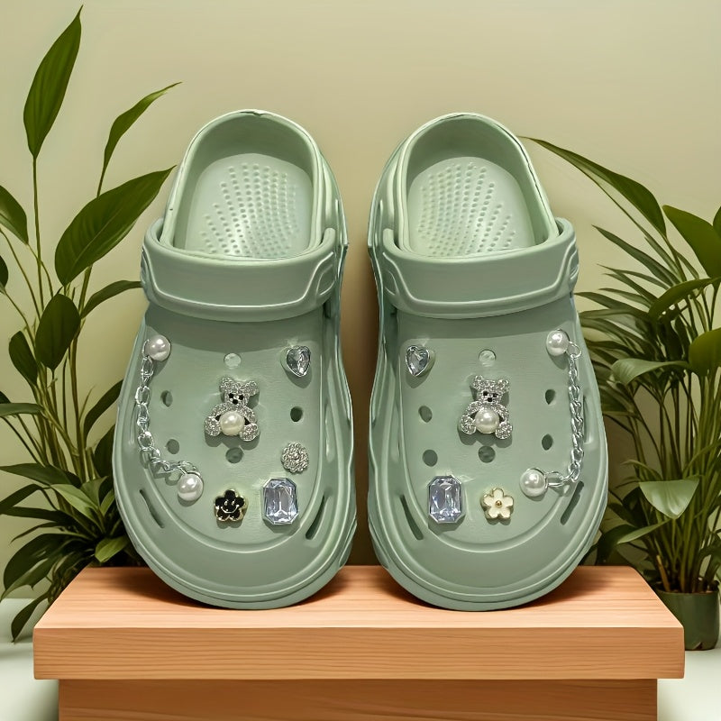Ladies Summer Fashion Hole Shoes with Decorative Illustrations and Interchangeable Accessories