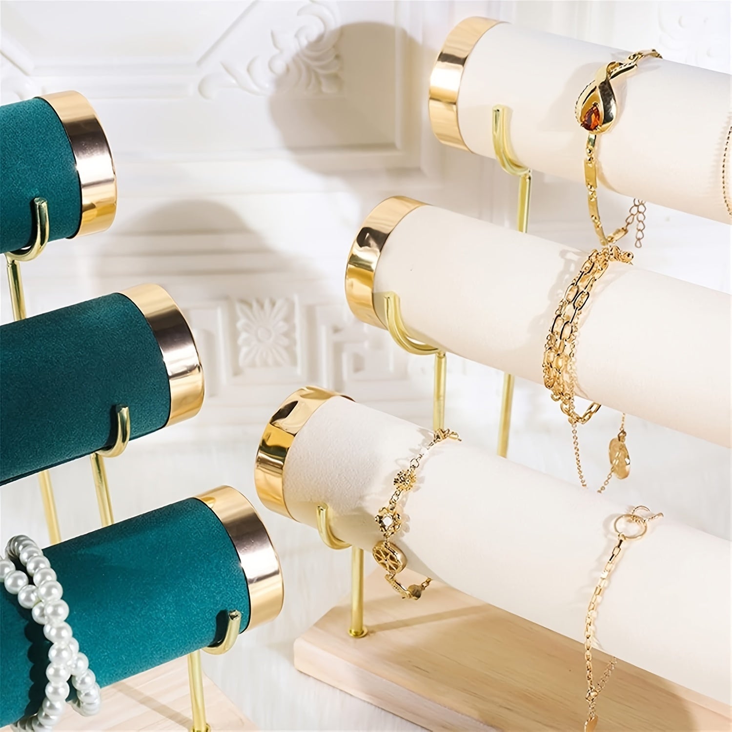 Bracelet Organizer with Removable Tiered Holder and Velvet Display Rack