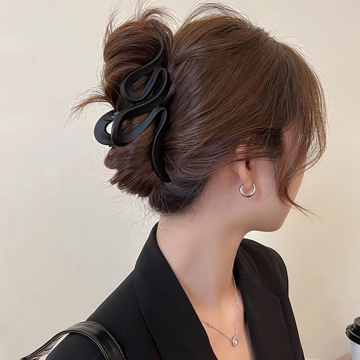 Vintage Style Resin Hair Claw Large Matte Wave Updo Clip for Women