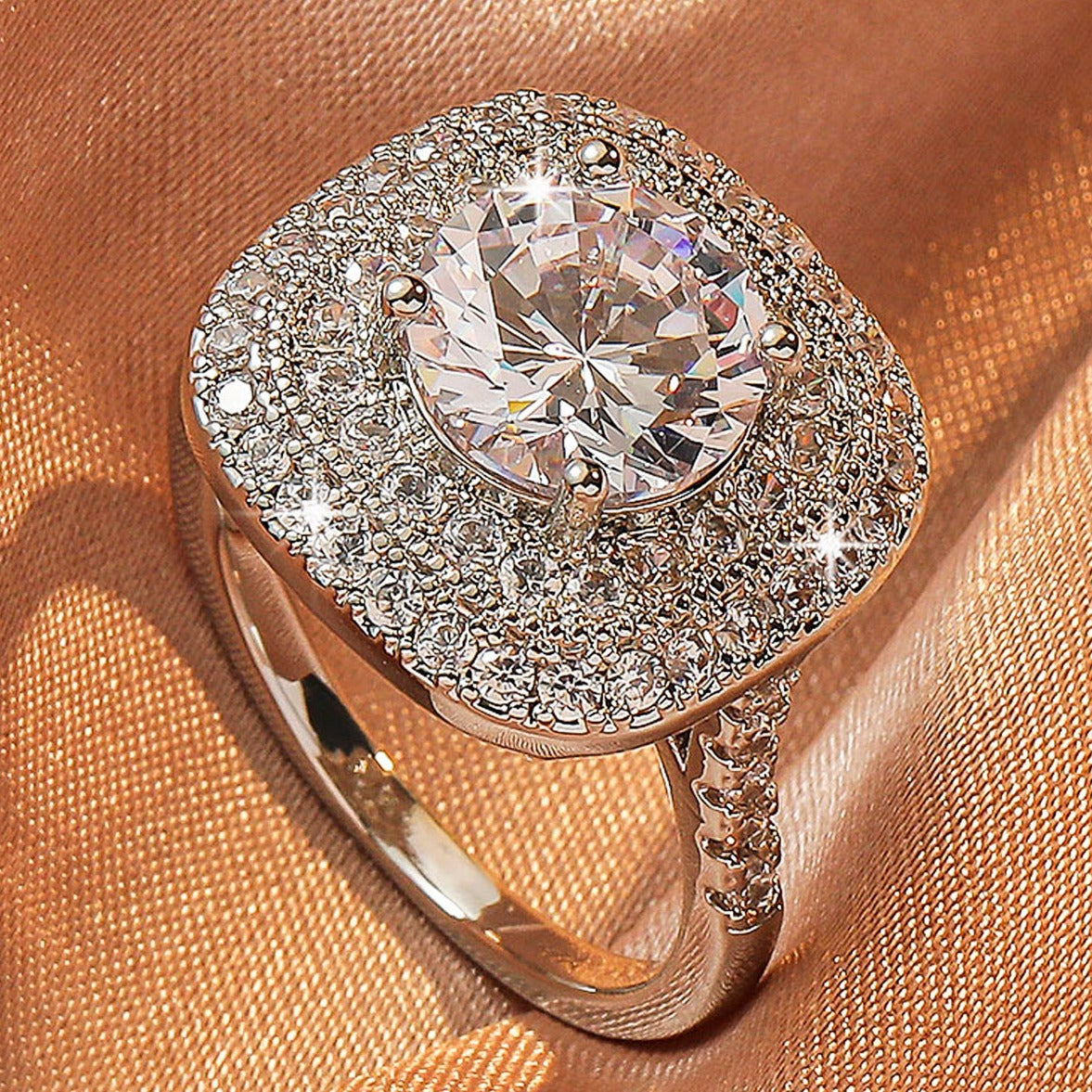 Women's Zirconia Ring for Weddings and Special Events