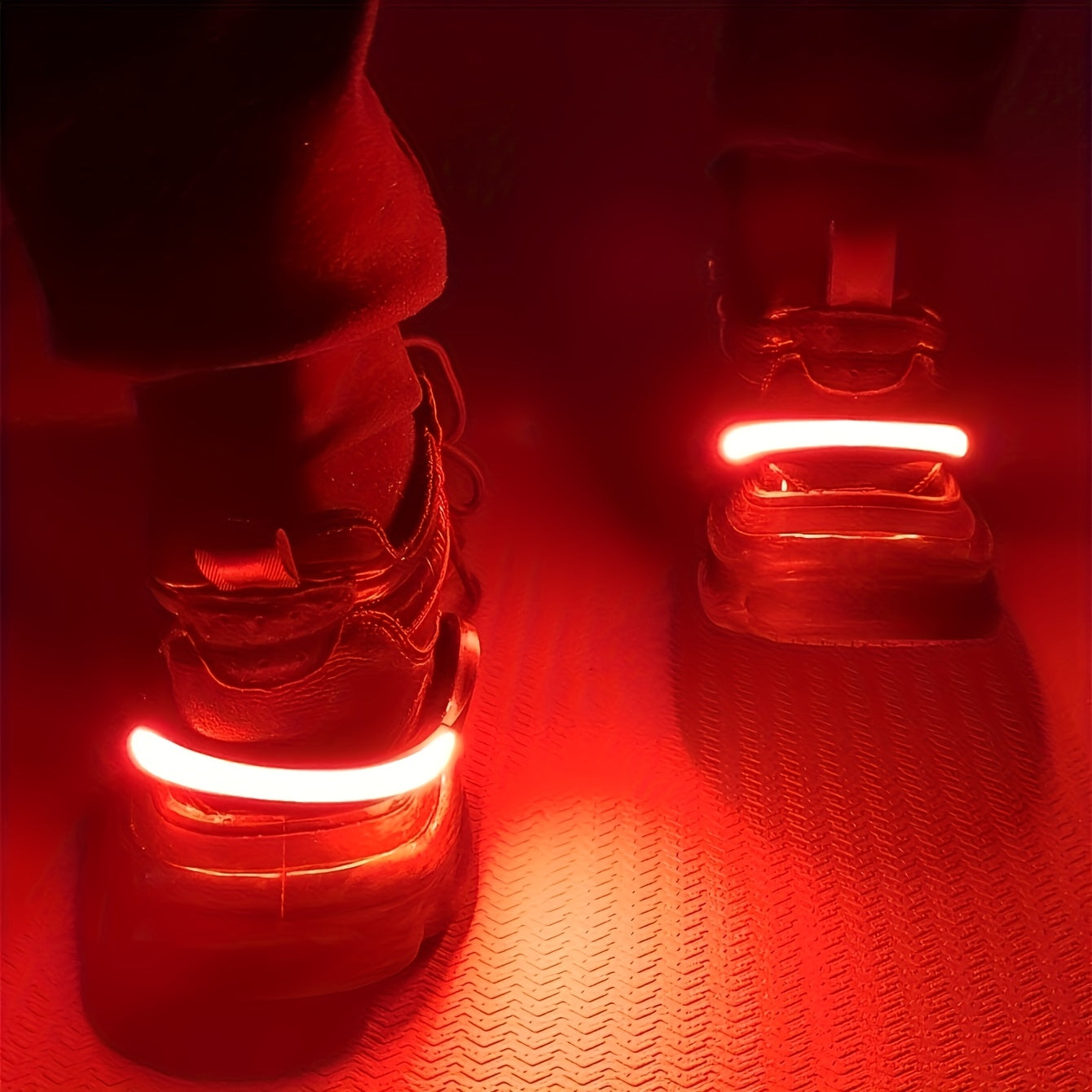 Unisex LED Shoe Light Clips Flashing Shoelaces for Night Running