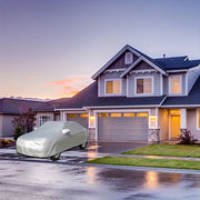 Kumush avtomobil qoplamasi UV himoyasi, issiqlik izolyatsiyasi va suv o'tkazmaydigan xususiyatlarga ega bo'lib, to'liq quyoshdan himoya va chang qoplamasi uchun metall tuzilishga ega.