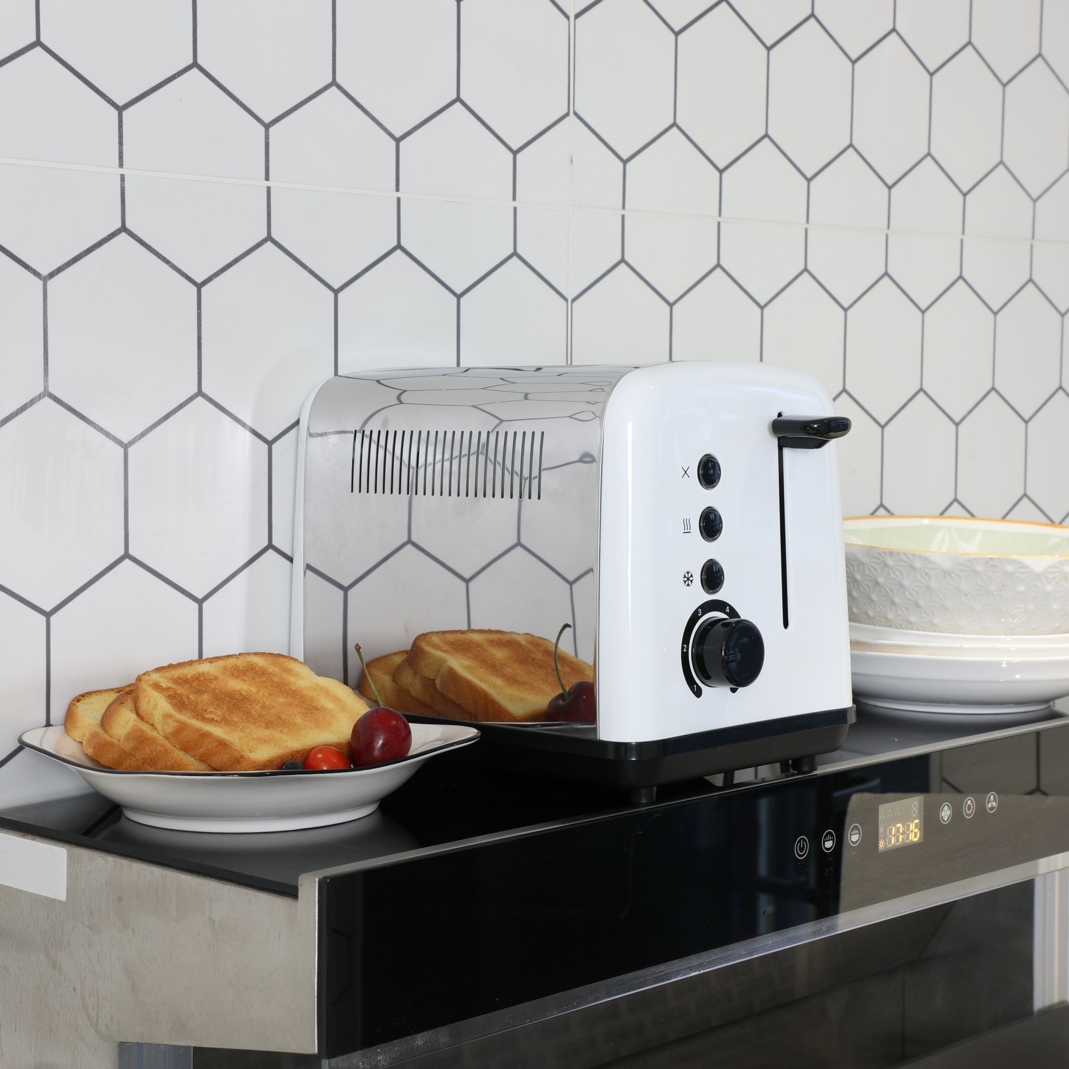 Uy jihozlari uchun Yangi Porcelain Oq rangda, Sovutish teshiklari bilan, Evropa standarti, Bir nechta to'plamlar