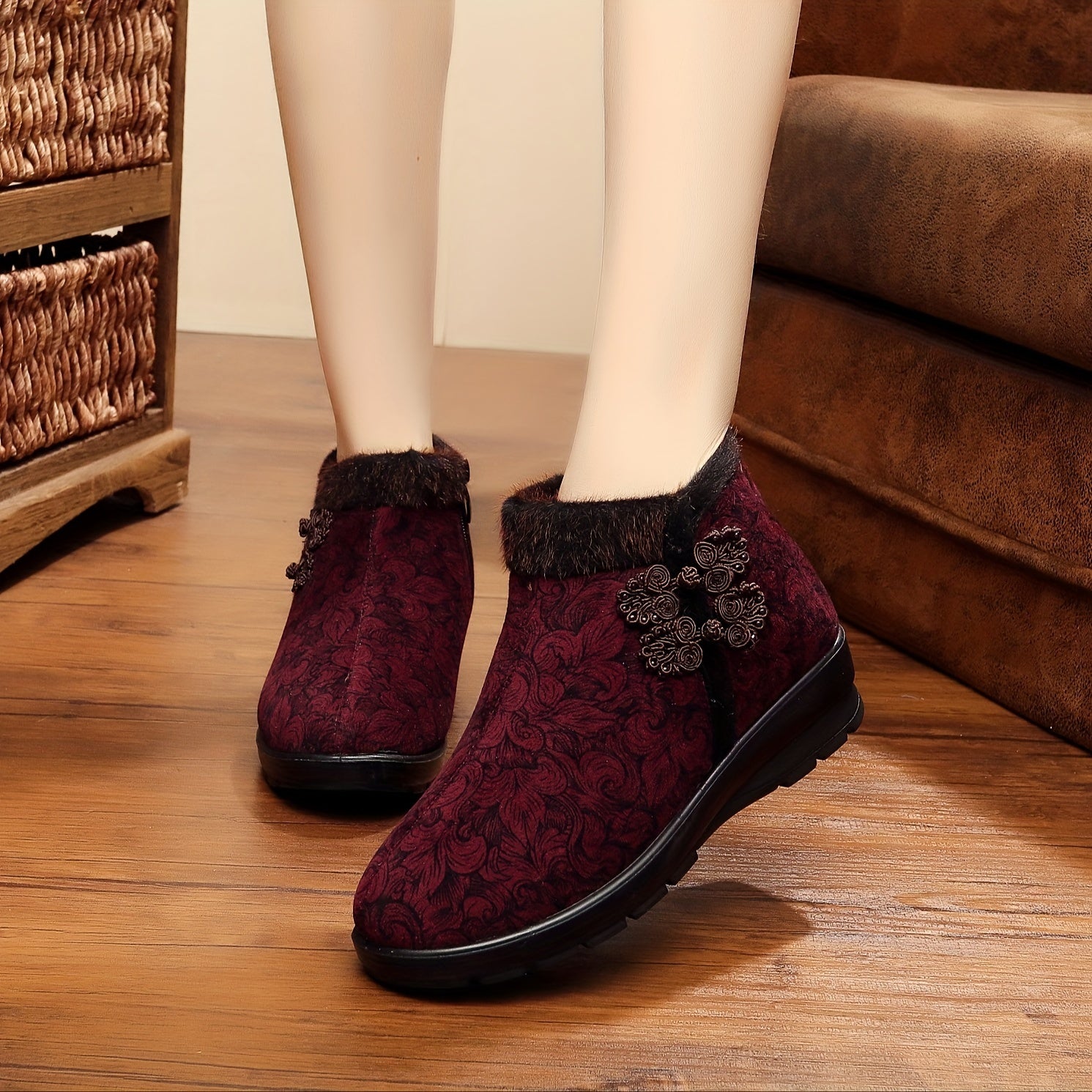 Women's Plush Snow Boots Vintage Flower Non-slip Warm Winter Shoes