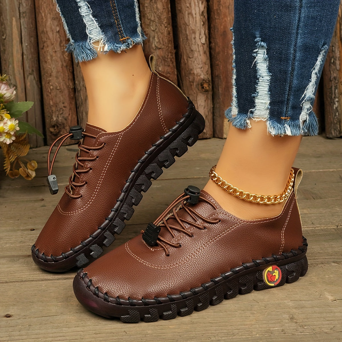 Women's Retro Stitched PU Cover Sneakers Casual Shoes Black Red Heart