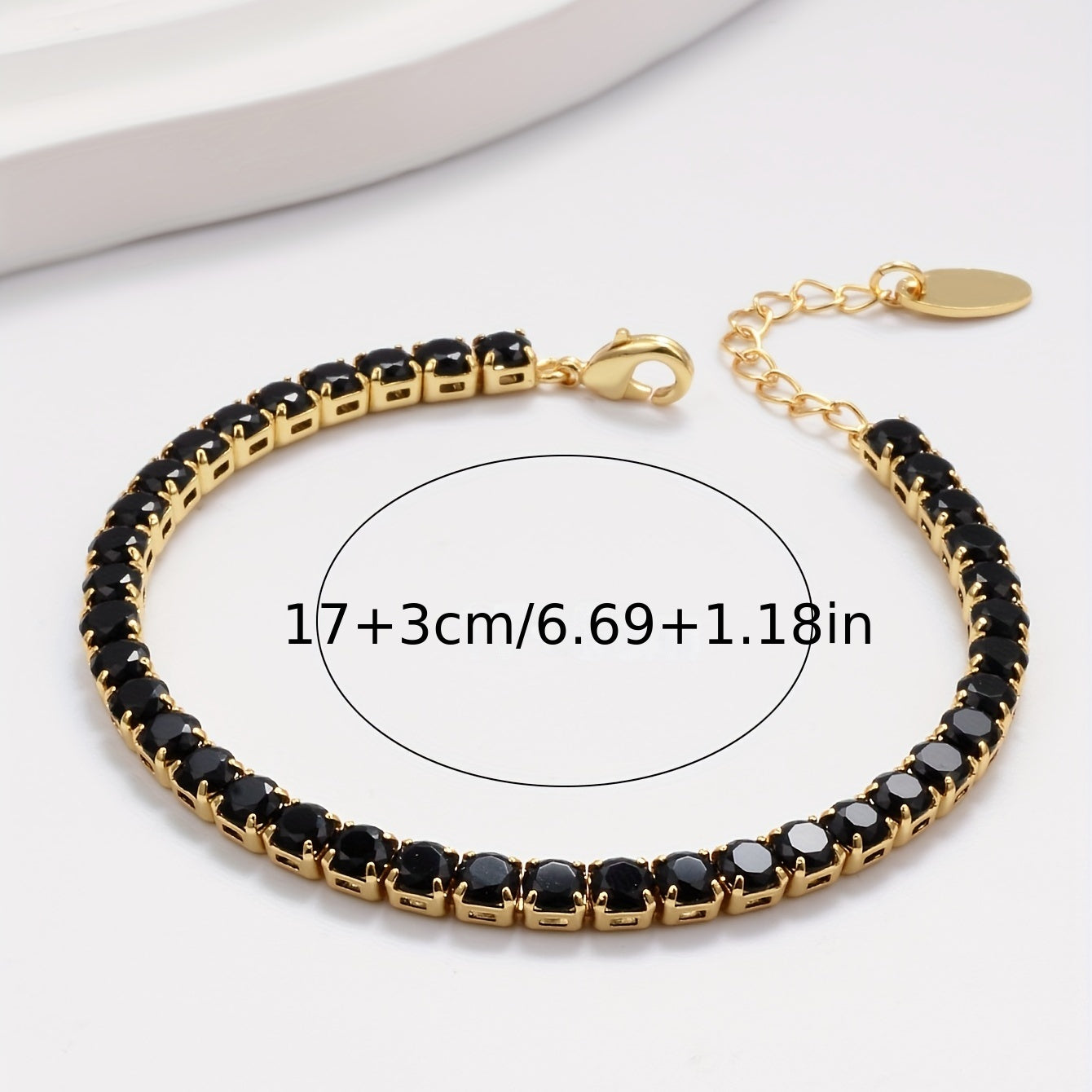 Zamonaviy shaxsiyatga ega ajoyib qora zirkoni zanjir bilaguzuk, 18K oltin bilan qoplangan klassik tennis bilaguzuk, ayollar va qizlar uchun ideal, yubiley yoki to'y zargarlik uchun mukammal.