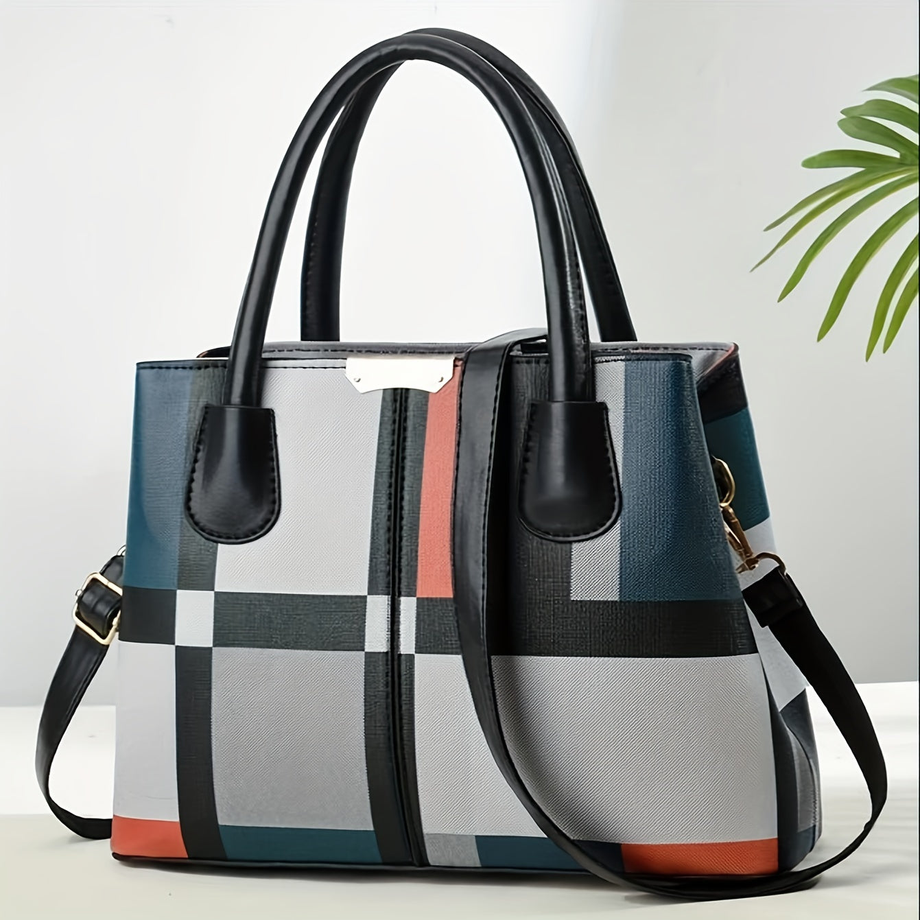 White Synthetic Leather Tote Bag with Tag Detail Large Capacity Multi-Layer Design