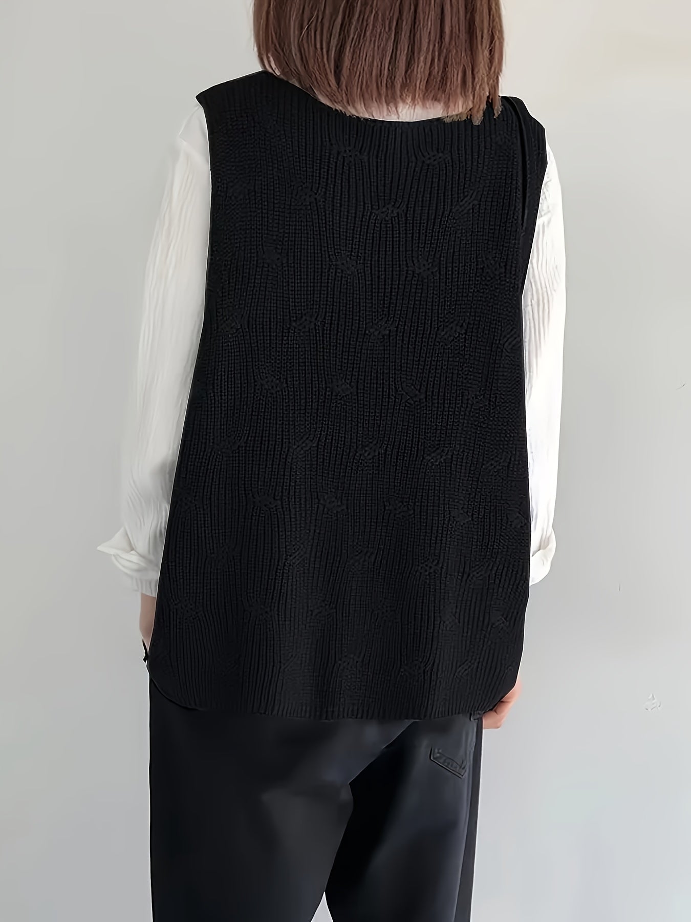 Plus Size Women's V-Neck Vest Solid Color Sleeveless Layering Top