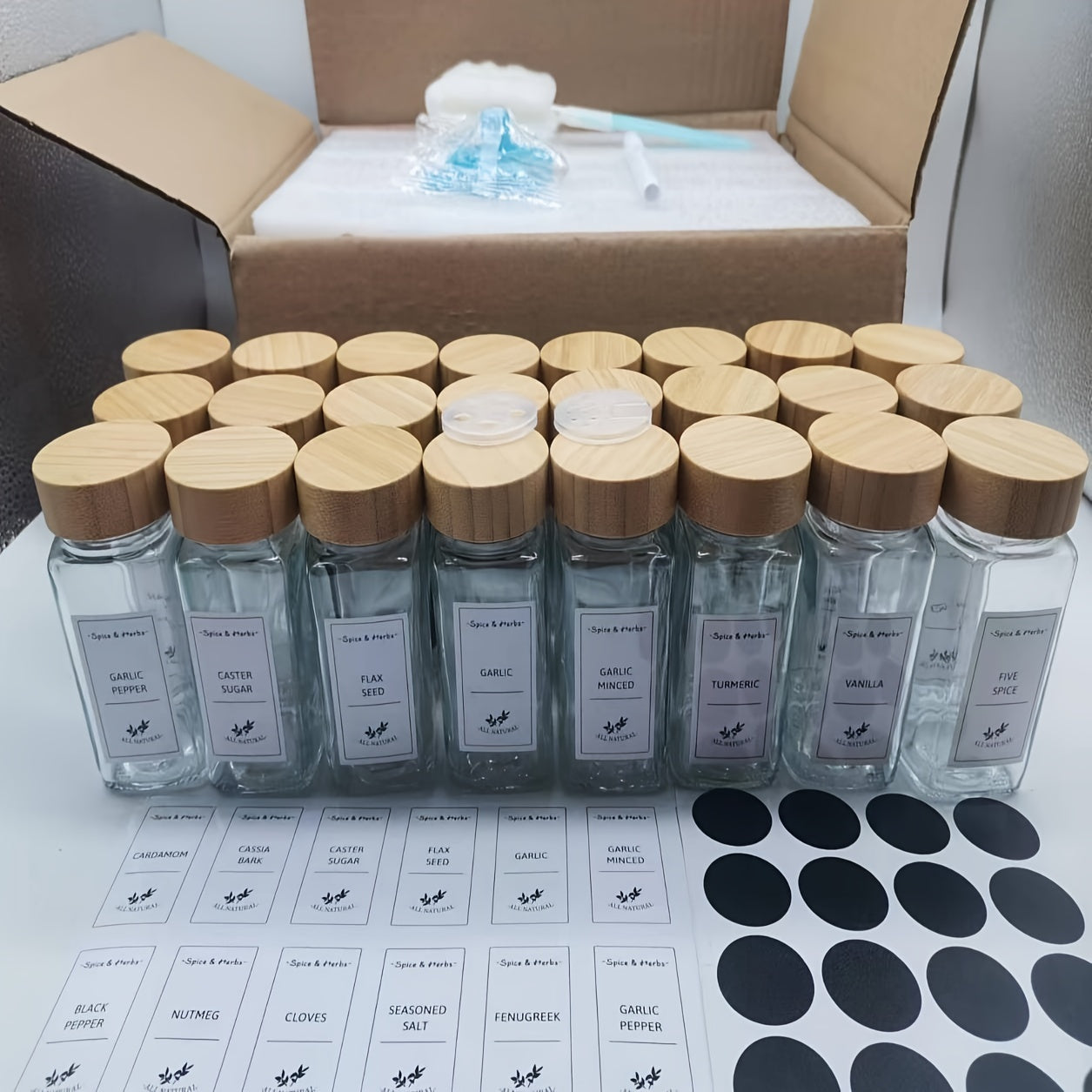 18Pcs or 24Pcs Square Glass Spice Jar Set with Bamboo or Aluminum Lids 120ml