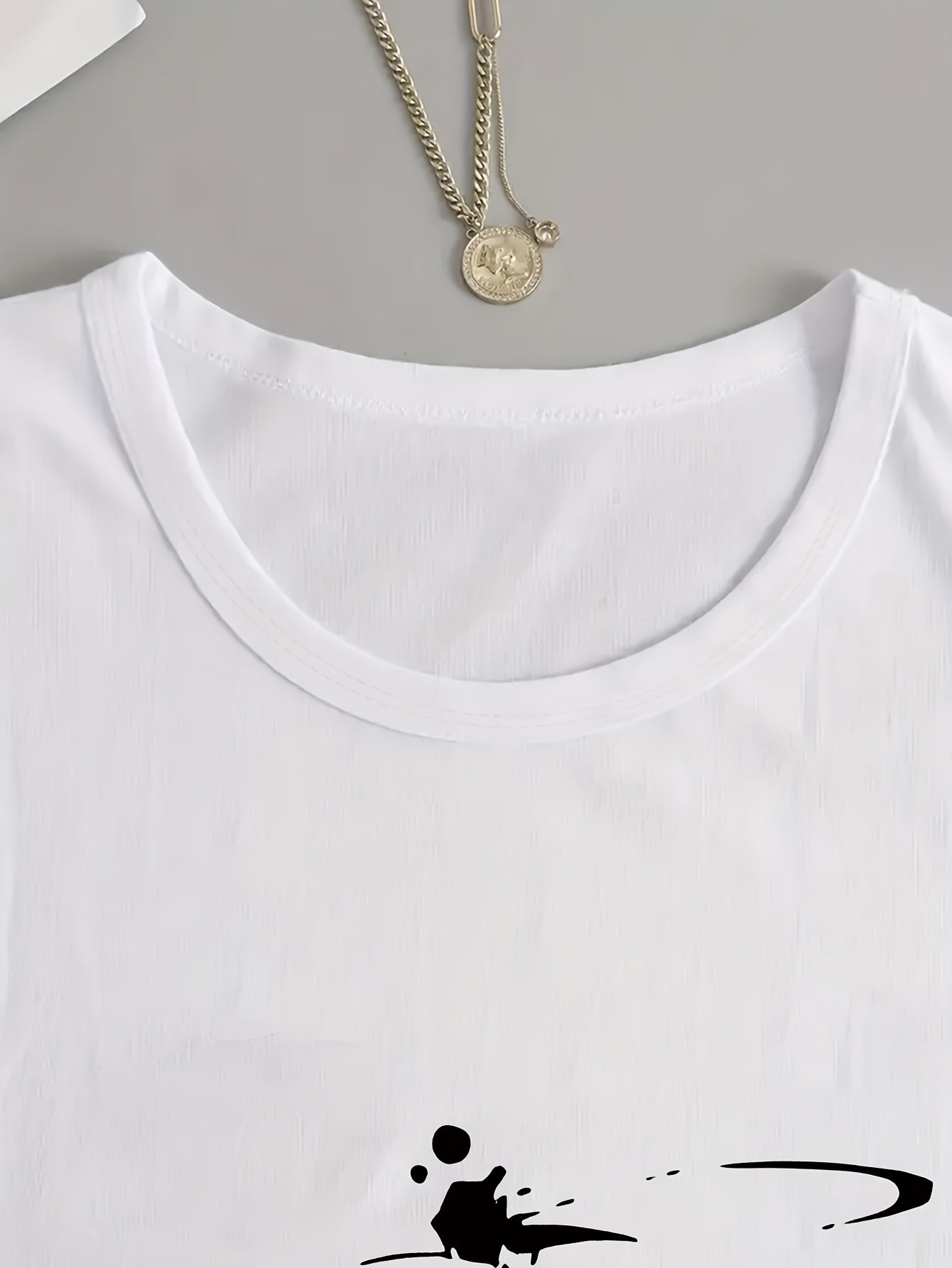 Plus Size Women's Casual T-Shirt Breathable Stretch Cotton White with Black Dragonfly