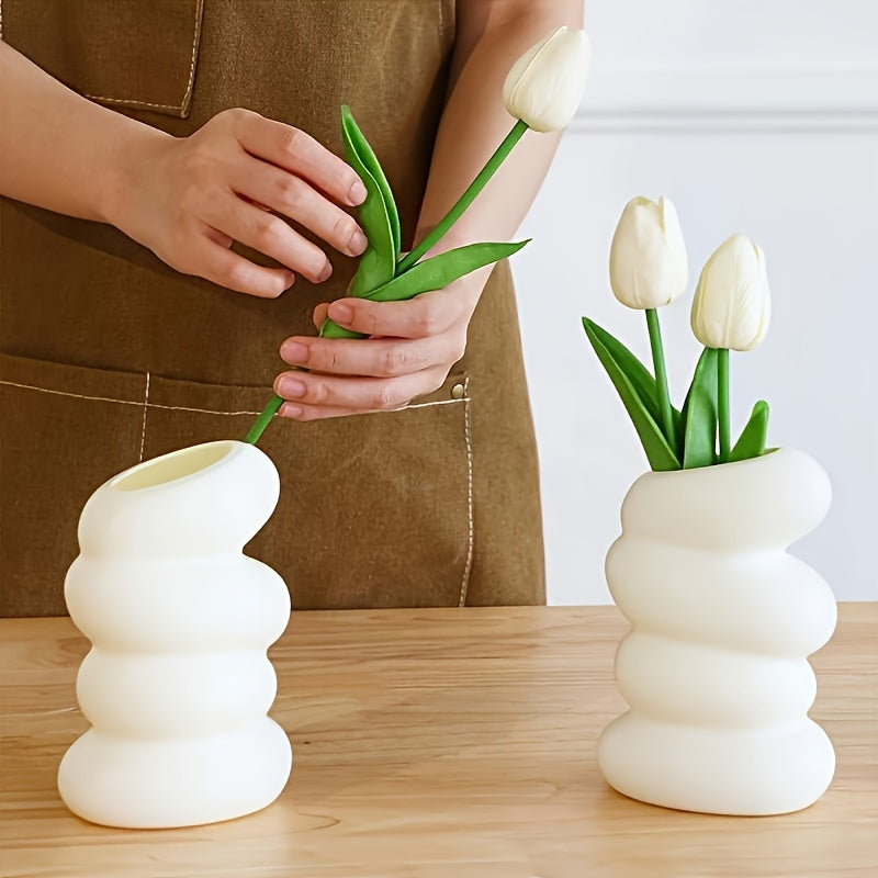 Minimalist Plastic Vase with Nordic Style, Cylinder Shape for Home Decor