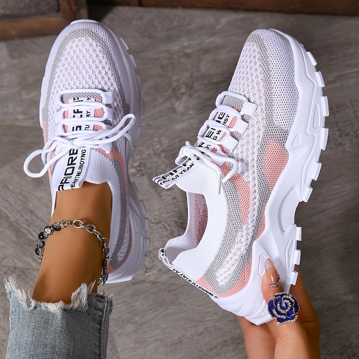 Women's Mesh Sneakers Breathable Casual Low-Top Lace-Up Black White Beige Grey Blue Pink