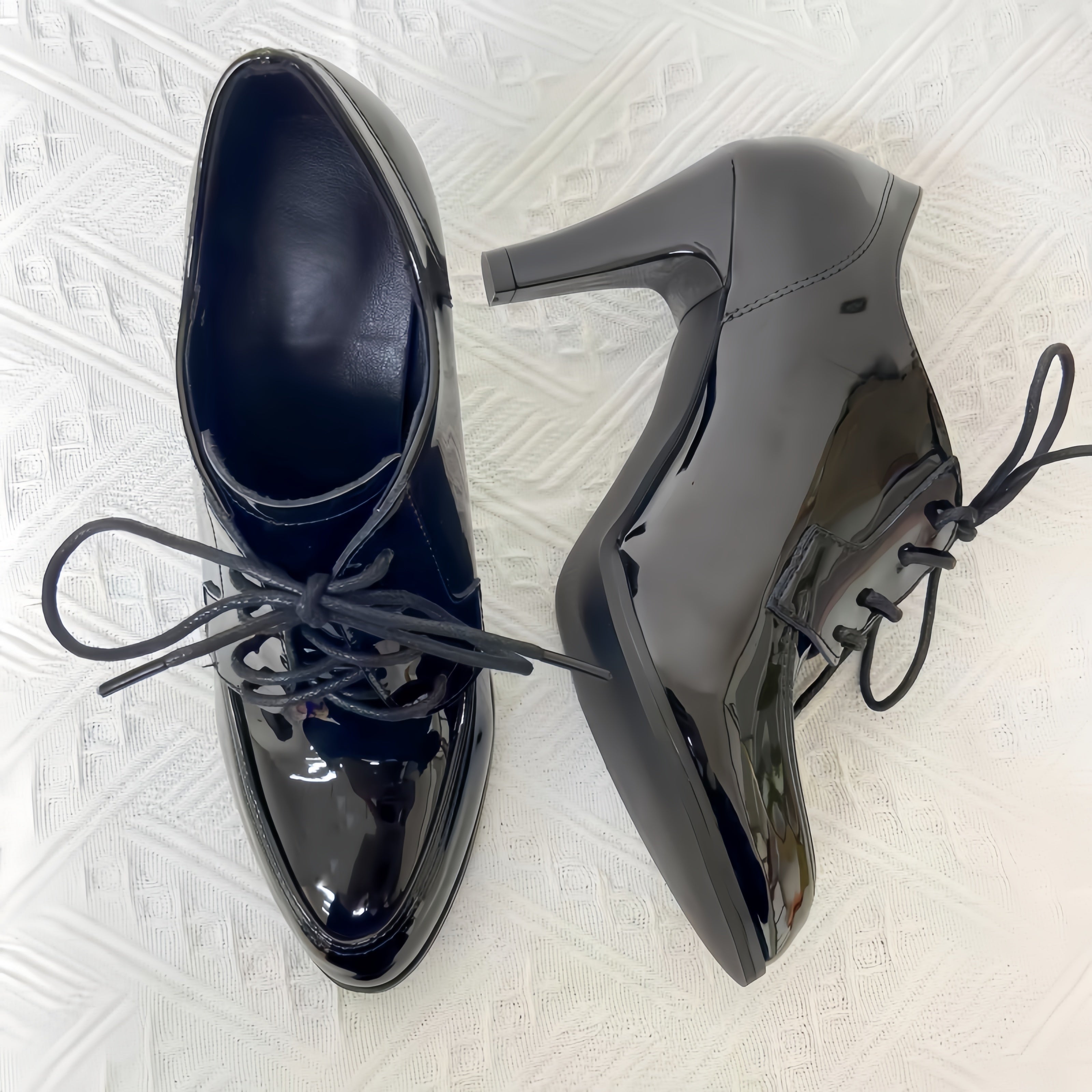 Women's Black Glossy Synthetic Pointed Toe High Block Heel Ankle Boots