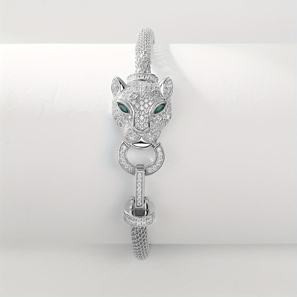 Pulsera de plata de ley con dije de cabeza de leopardo y detalles de zirconia para mujer