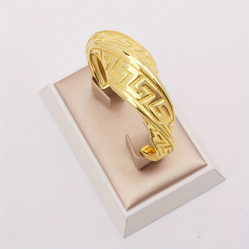 5-Piece Jewelry Set Gold Plated Copper Necklace Earrings Ring for Weddings and Parties