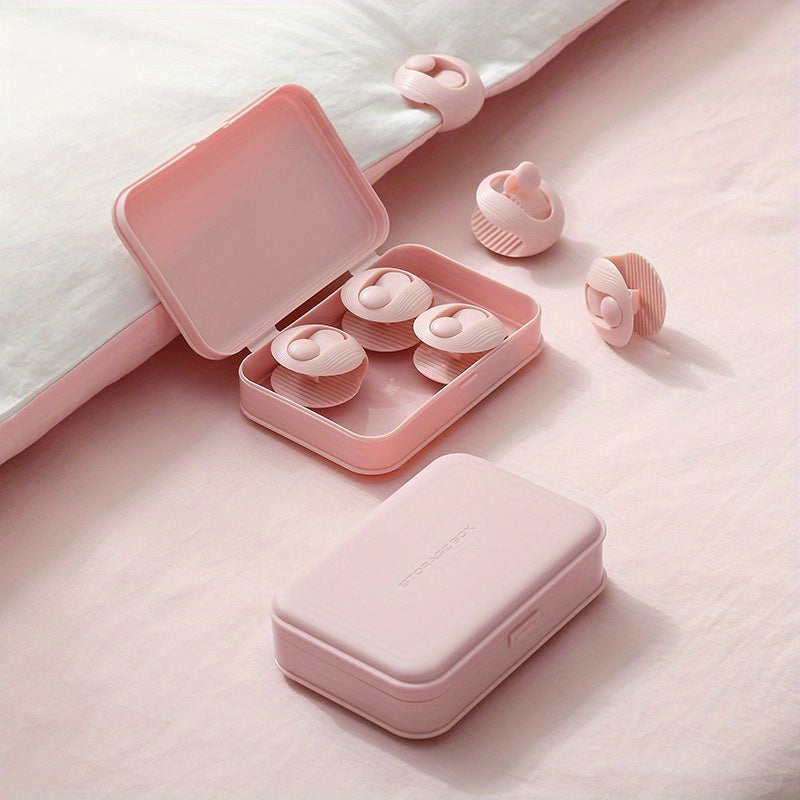 Set of 4 Non-Slip Quilt and Blanket Clips for Bed Sheets and Bedding