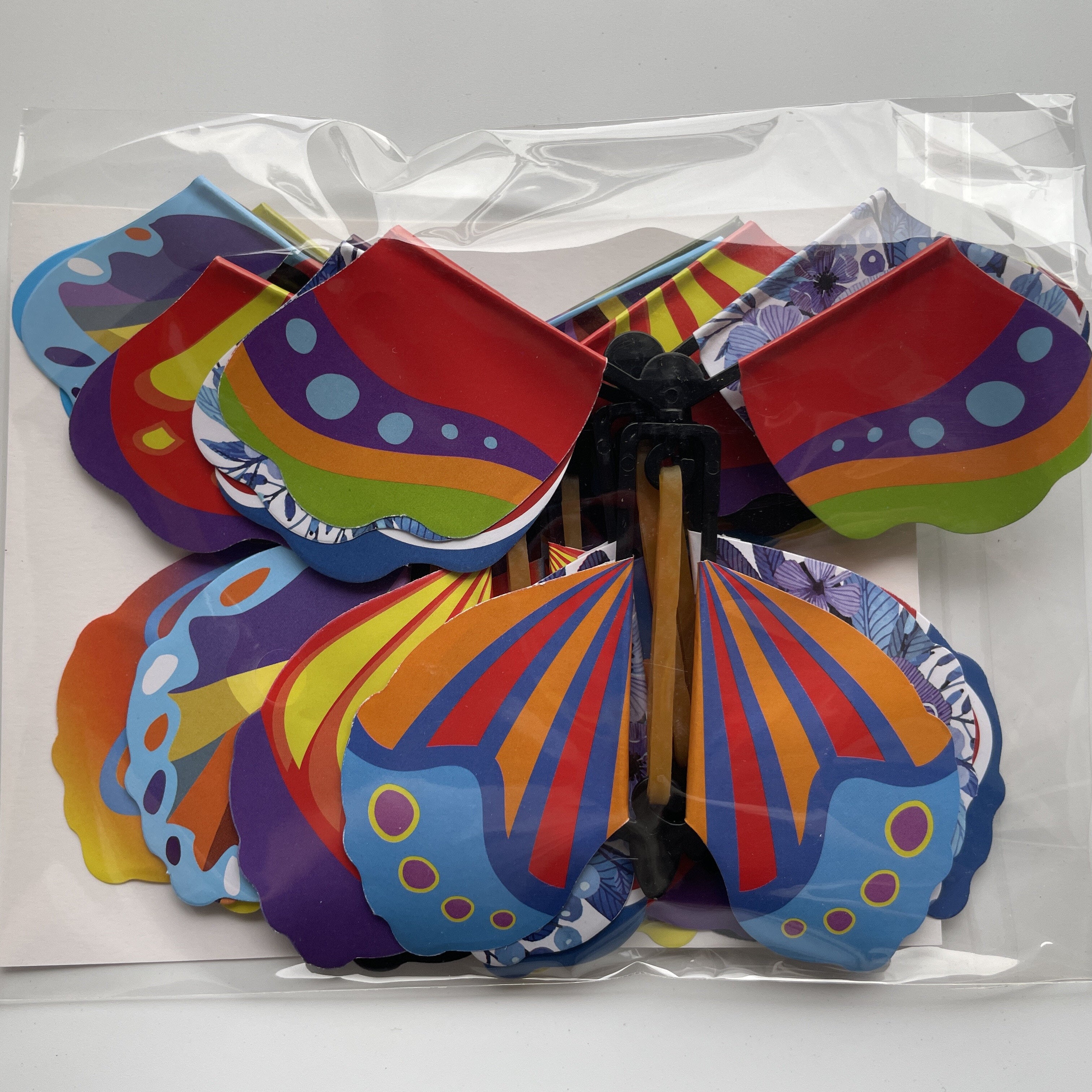 Colorful Wind-Up Butterfly Toy for Kids Ages 6+ for Weddings and Birthdays
