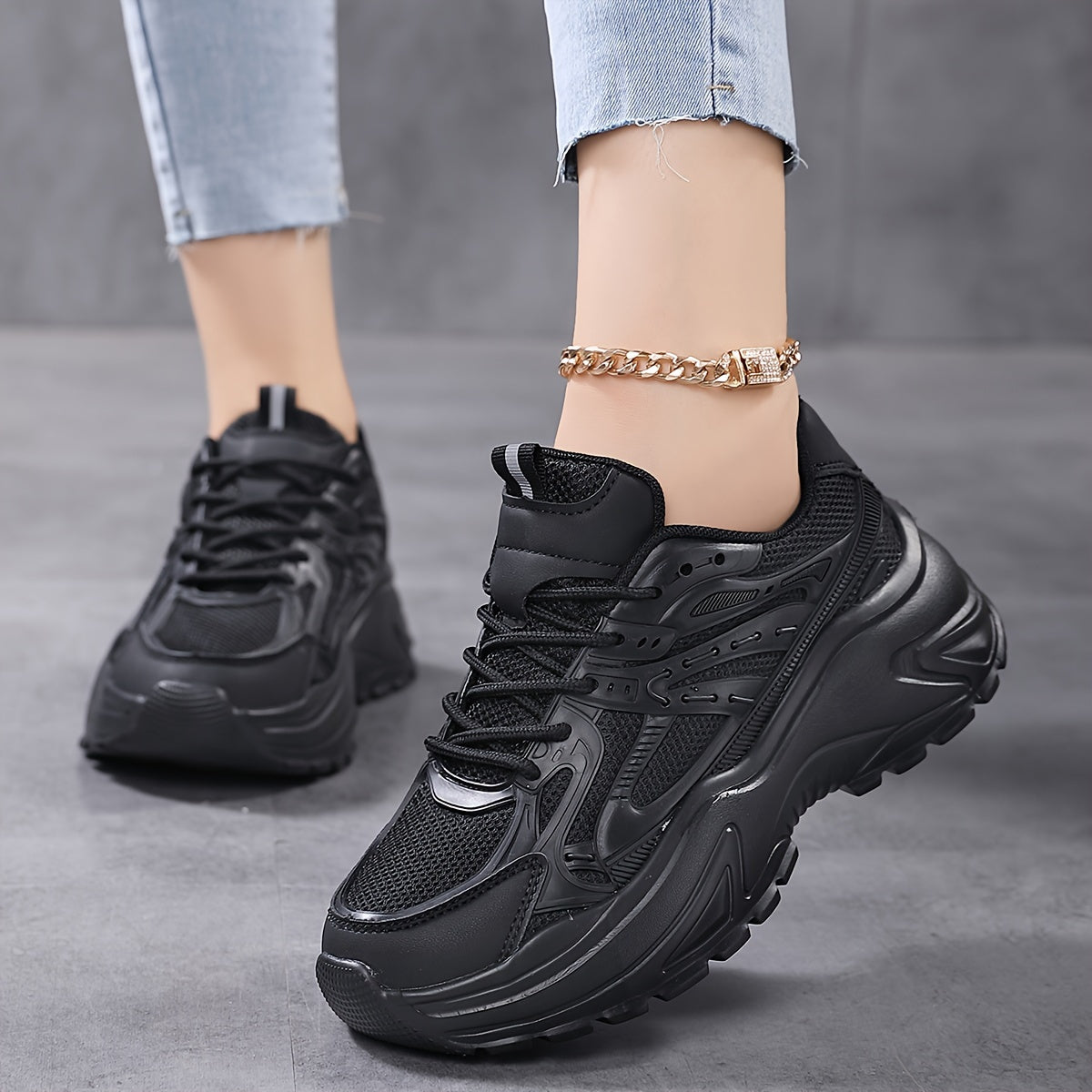 Women's Mesh Chunky Sneakers Solid Color Height Increasing Walking Trainers