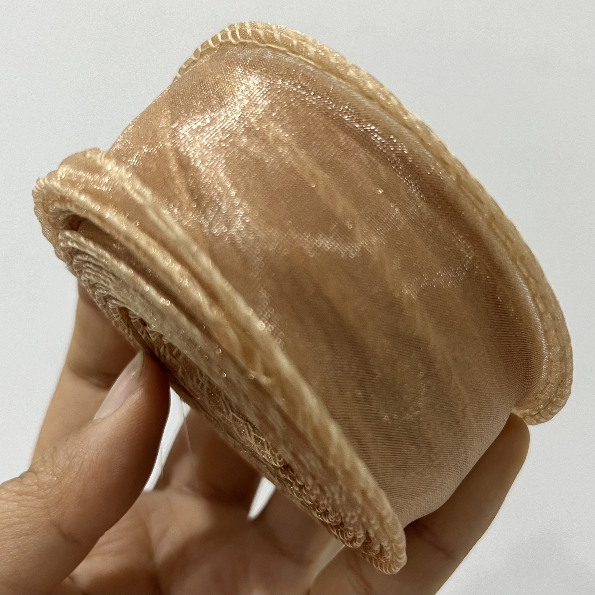 Envoltura de regalo para el Día de San Valentín con cinta de raso de gasa para decoraciones de bodas