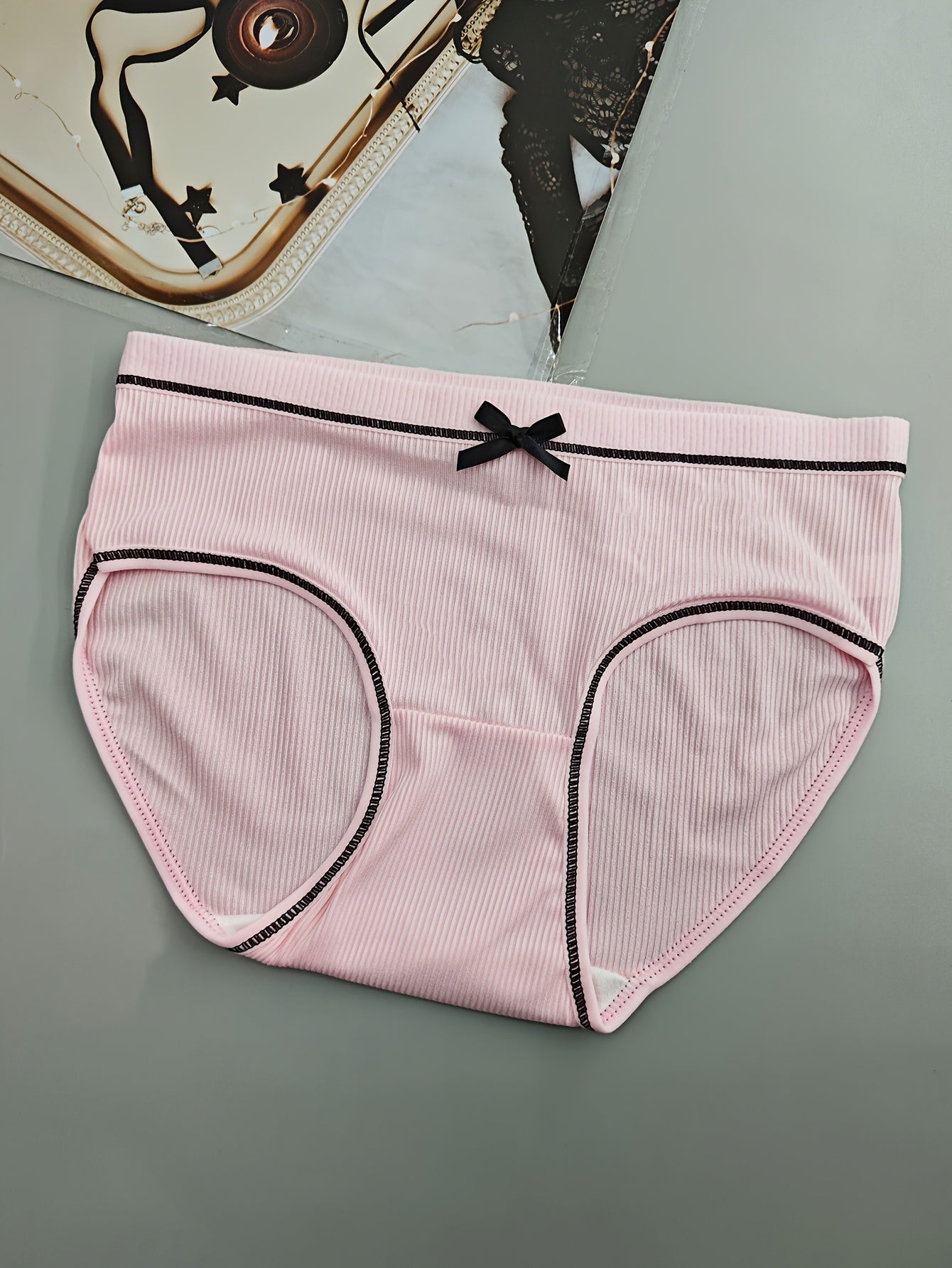 16 Pcs Women's Low-Rise Panties Breathable Polyester Blend Non-Transparent with Bowknot