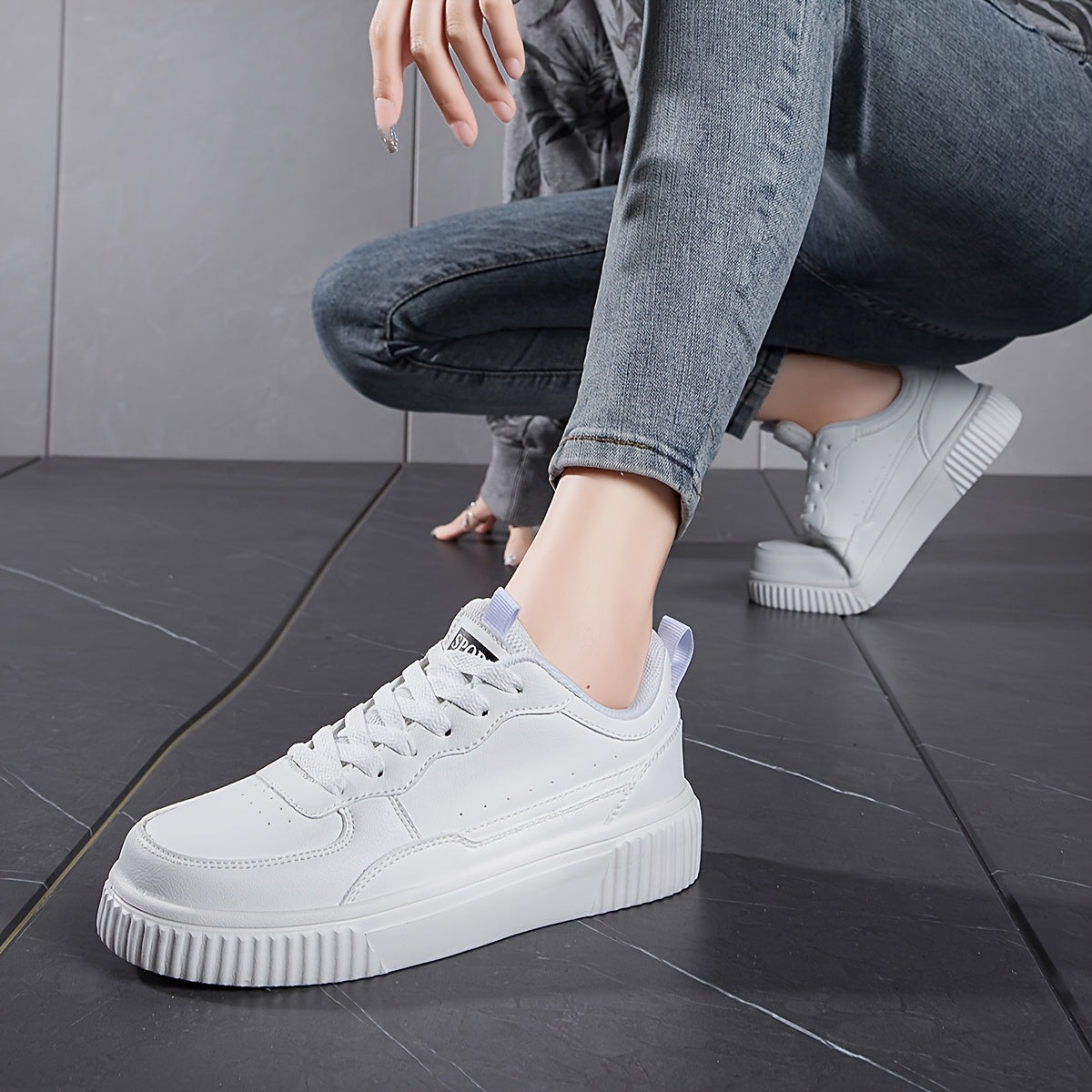 Women's Casual Sneakers Black White Plaid PU Low-Top Lace-Up