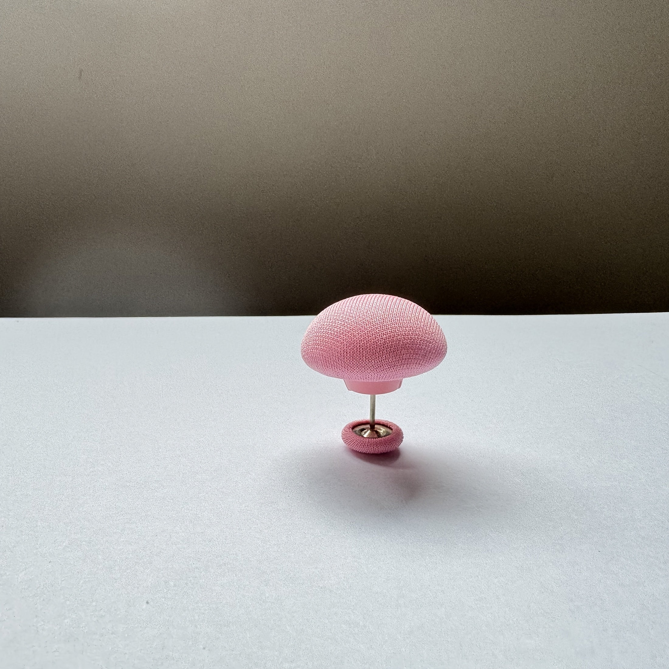 Grey Nylon Duvet Clips 8-Pack No-Trace Fasteners for Bed Covers and Home Safety