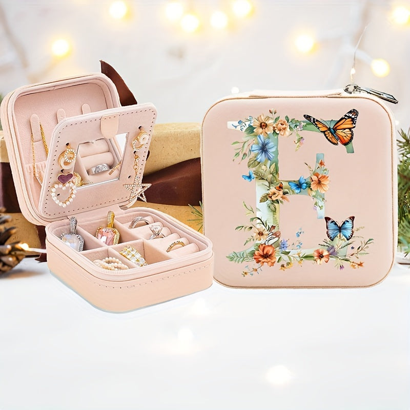 Yolgʻon charm bilan shaxsiylashtirilgan alfavitli flip-top bilan qoplangan, soʻzma-soʻz qoplangan va taqinchoqlarni saqlash uchun quti