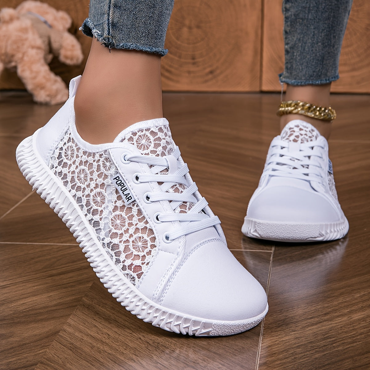 Ayollar uchun tarmoq yengil kundalik sport poyabzali keng modeldagi sneakers