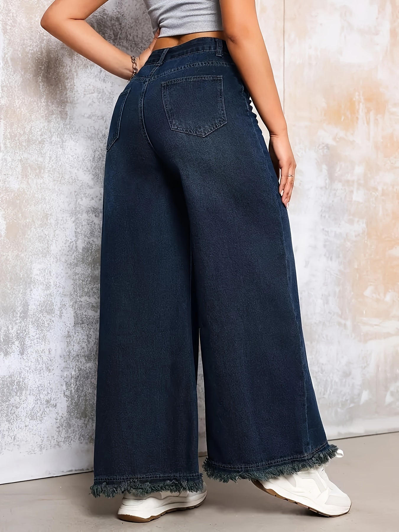 Women's High-Waist Flare Jeans with Raw Hem Stretch Denim for All Seasons