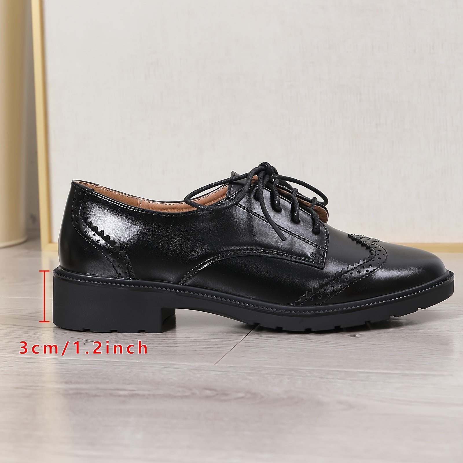 Women's Retro Brogue Oxfords Black Lace Up Casual Flat Shoes