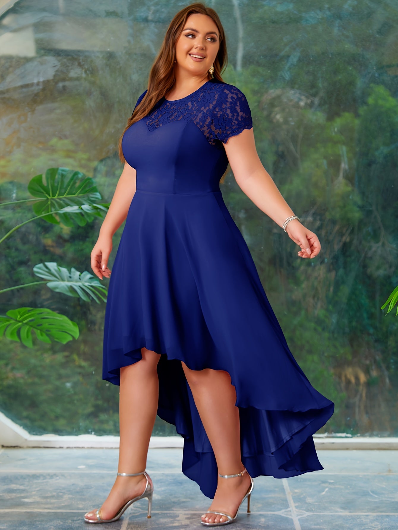 Plus Size Bridesmaid Dress Chiffon Flared Short Sleeve Crew Neck