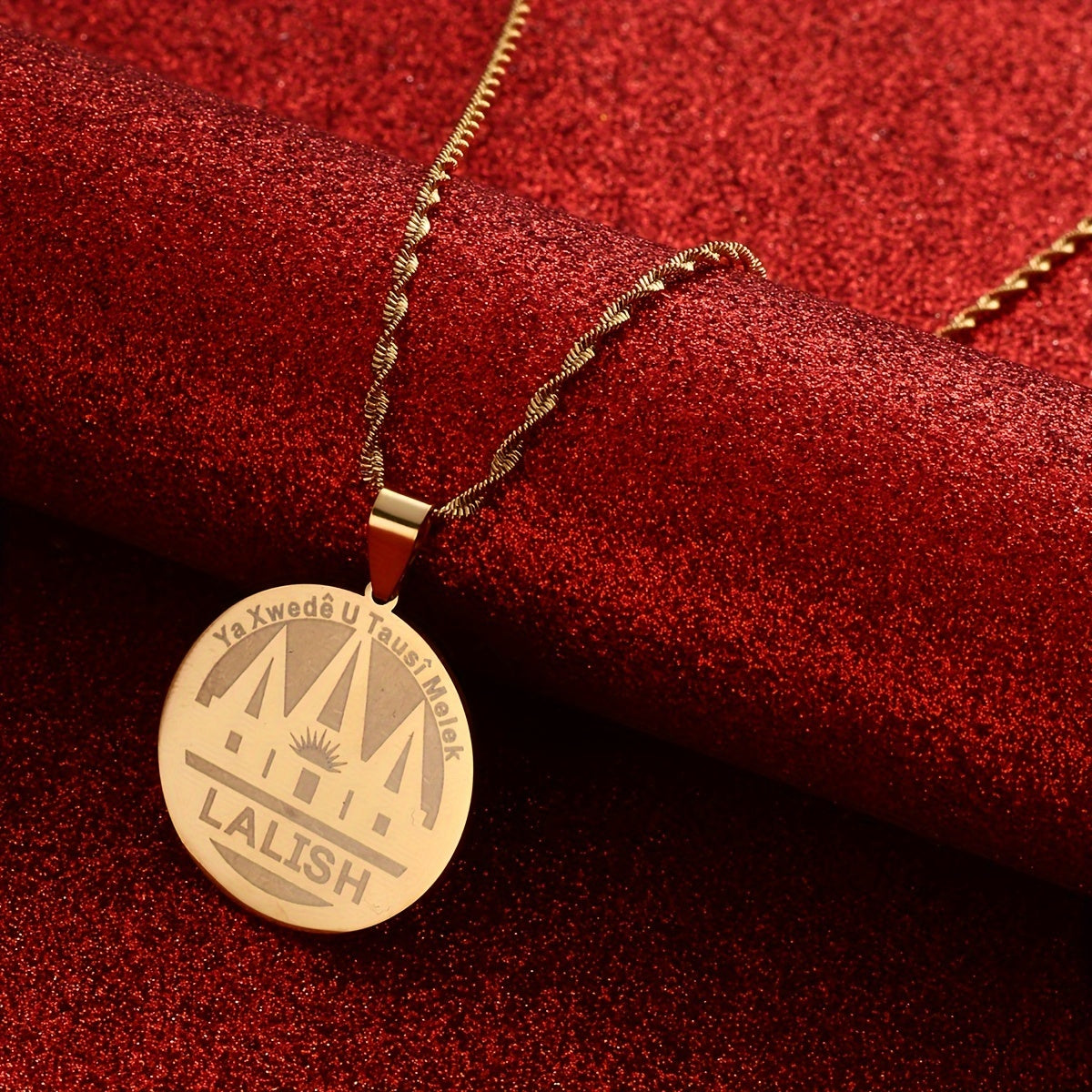 Nayzaviy po'latdan yasalgan Yezidi Lalish ma'badining pandanti - Har kuni va bayramlarda kiyish uchun mukammal zamonaviy moda zargarlik buyumlari