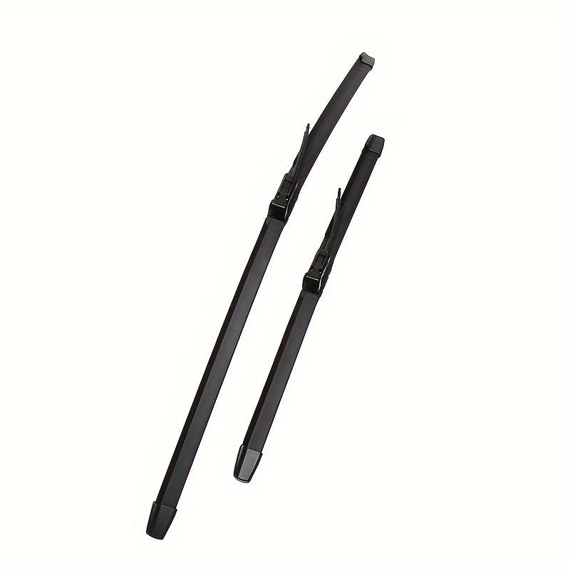 Universal Windshield Wiper with Integrated Cleaning for All-Season Use